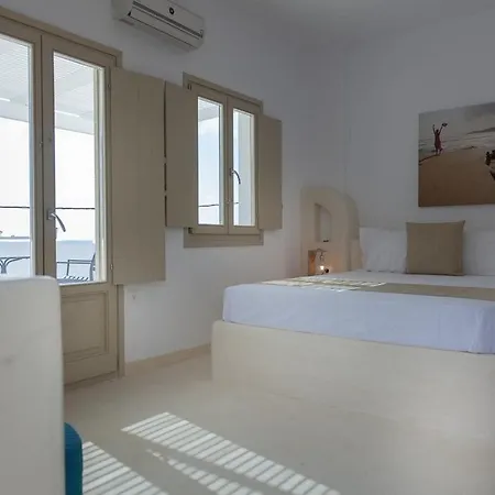 Mouses Hotel Aegiali